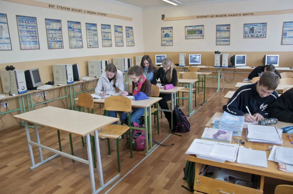 Івано-Франківська загальноосвітня школа І-ІІІ ступенів №22 (ЗОШ №22)