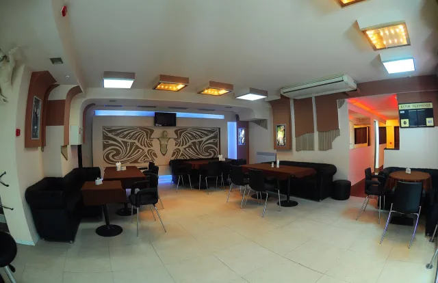 Нічний клуб «DJ CAFE» (Діджей кафе). Заклад закрито! — фото 2