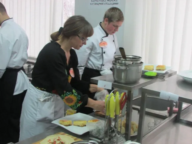 Івано-Франківський технікум ресторанного сервісу і туризму Національного університету харчових технологій — фото 3