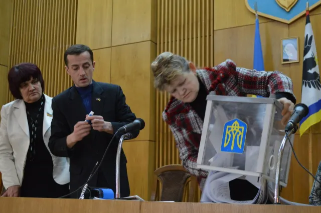 Як голову Івано-Франківської ОДА Чуднова у відставку відправляли (Фоторепортаж) — фото 8