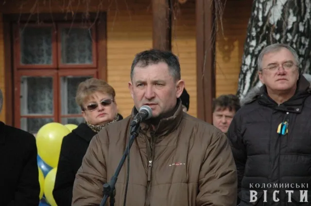 У Коломиї молодь провела віче-реквієм за загиблими на Майдані у Києві (Фоторепортаж) — фото 6