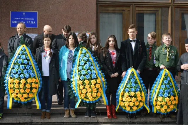 В Івано-Франківську відзначили 200-річчя з дня народження українського поета Тараса Шевченка (Фоторепортаж) — фото 4