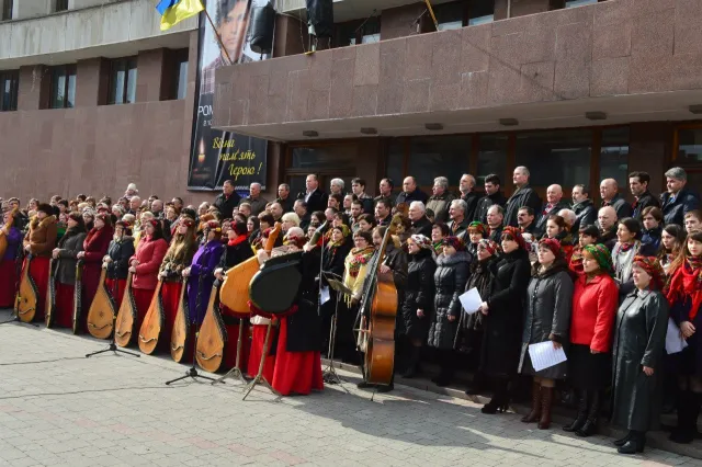 В Івано-Франківську відзначили 200-річчя з дня народження українського поета Тараса Шевченка (Фоторепортаж) — фото 5