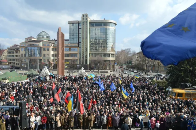 В Івано-Франківську відзначили 200-річчя з дня народження українського поета Тараса Шевченка (Фоторепортаж) — фото 9