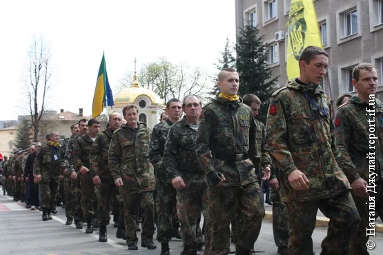 Активісти нагадали Працівникам СБУ про Небесну сотню (Фоторепортаж) + (Відео) — фото 4