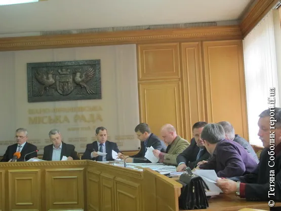 Перевізники вимагають підняти ціни на перевезення в маршрутках з 2 до 3 грн (Фото) + (Відео) — фото 2