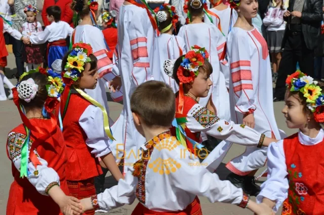 В Івано-Франківську останній день великодніх свят зустрічали радісно й весело (Фоторепортаж) — фото 5
