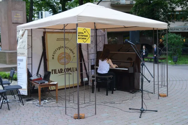 В Івано-Франківську пройшов День вуличної музики (Фоторепортаж) + (Відео) — фото 8