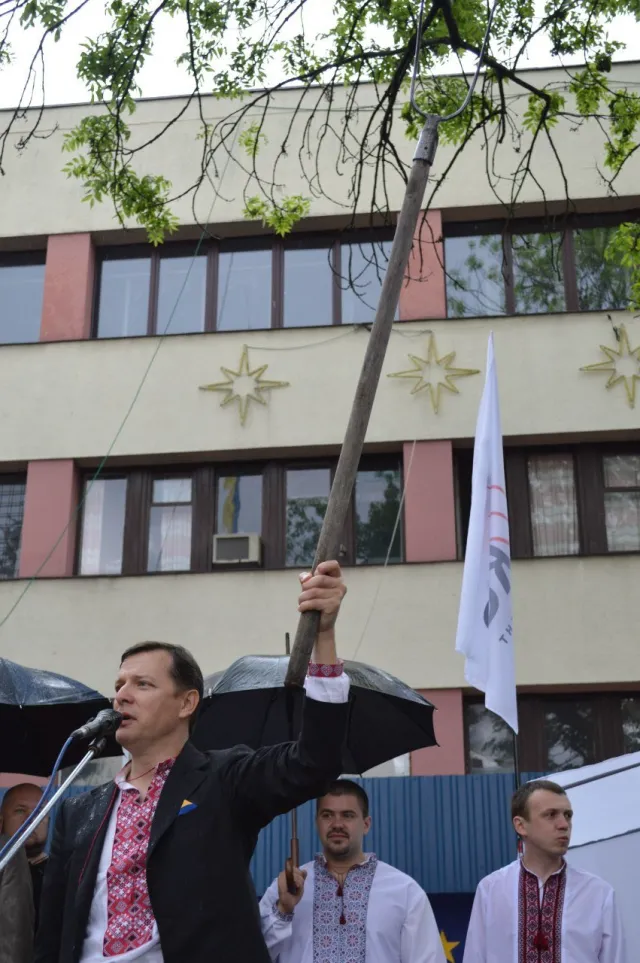 Ляшко в Івано-Франківську співав «Путін х*йло» (Фото) + (Відео) — фото 1