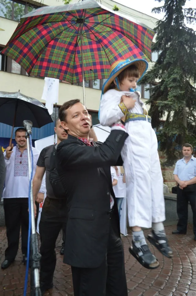Ляшко в Івано-Франківську співав «Путін х*йло» (Фото) + (Відео) — фото 2