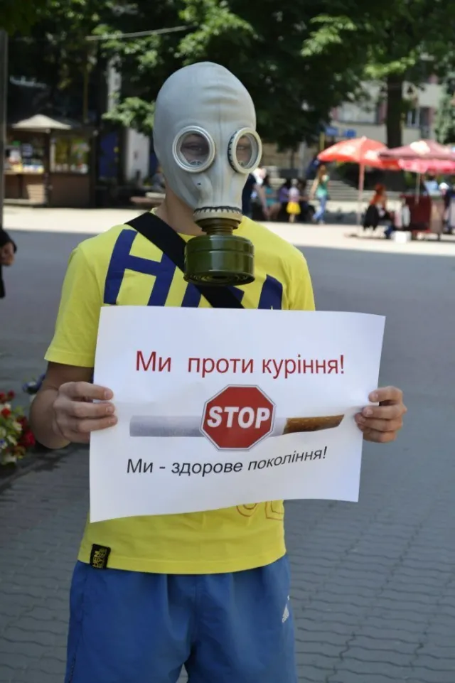 В Івано-Франківську боролись з тютюнопалінням (Фото) + (Відео) — фото 3