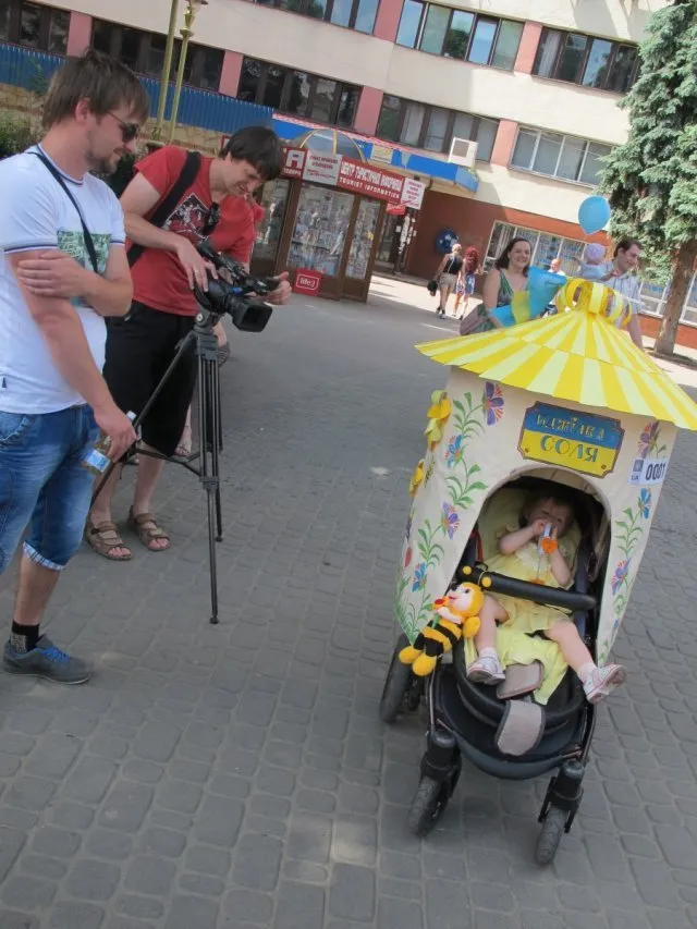 У Франківську пройшов Парад візочків (Фото) + (Відео) — фото 2