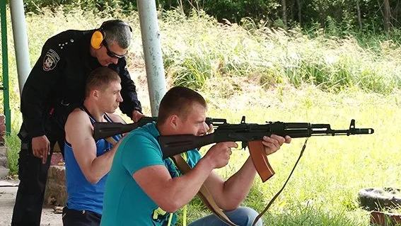Щотижня батальйон спецпризначення «Івано-Франківськ» проводить навчання по стрільбі (Фото) — фото 1