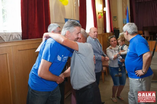 У залі «Просвіти» відбулося вручення гуманітарної допомоги біженцям зі Сходу (Фоторепортаж) — фото 4