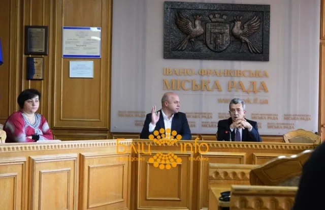 Анушкевичус узаконив стихійну торгівлю (Фото) — фото 3
