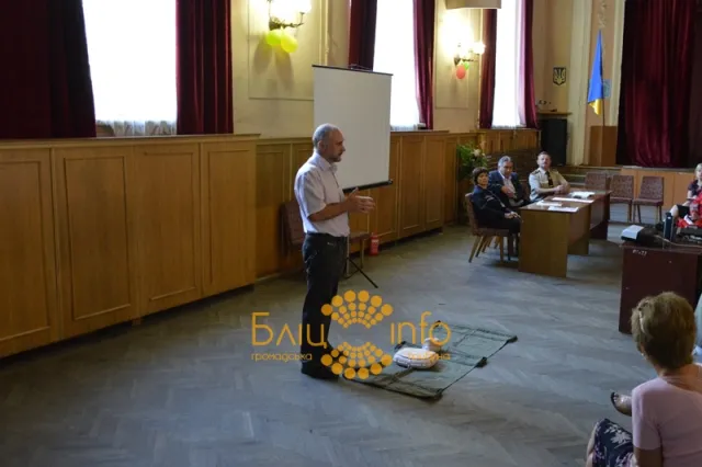 Для переселенців зі Сходу відбувся семінар на тему «Дії у випадку виникнення надзвичайних ситуацій» (Фоторепортаж) — фото 9