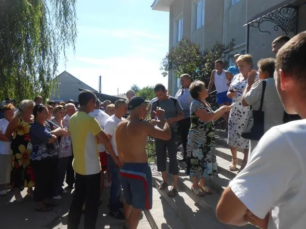 Жінки проти відправлення чоловіків на Донбас (Фото) + (Відео) — фото 2