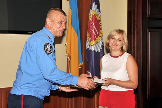 Чотирьох мешканців Івано-Франківська нагородили за затриманні вуличного грабіжника (Фото) — фото 2