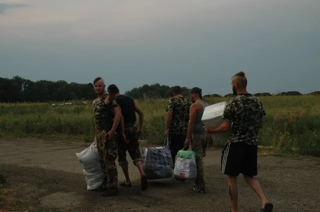 Як живуть бійці батальйон «Прикарпаття» у зоні АТО (Фоторепортаж) — фото 3