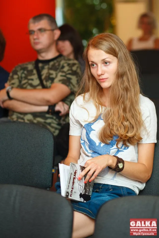 В Івано-Франківську презентували книжку «Кагарлик» Олега Шинкаренка (Фото) — фото 2