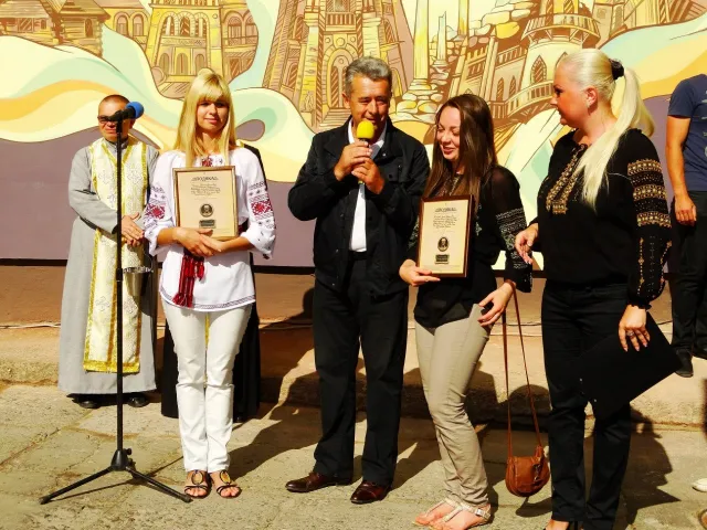 В Івано-Франківську відбулося урочисте відкриття панорамного панно «Україна Єдина» (Фоторепортаж) — фото 9