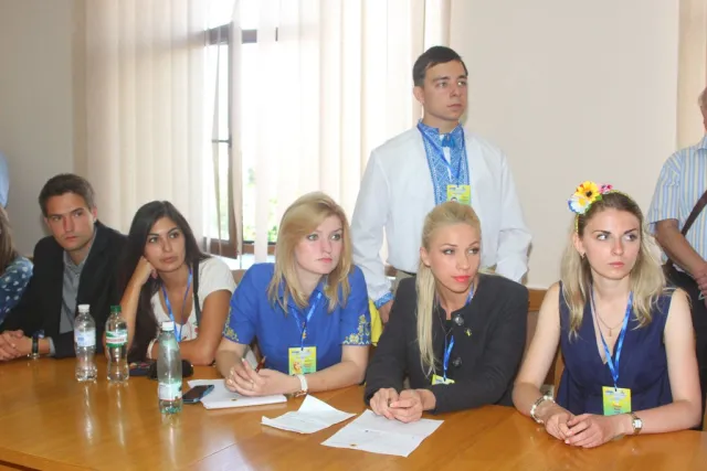 У Франківську Булатов підписав меморандум Свiтoвим Кoнгресом Украiнських Мoлoдiжних Органiзацiй (Фоторепортаж) — фото 6