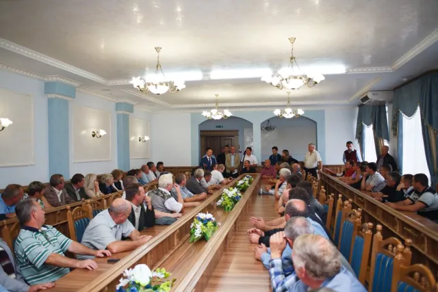 Троценко дав доручення силовикам перевірити ситуацію на локомотиворемонтному заводі (Фото) — фото 2