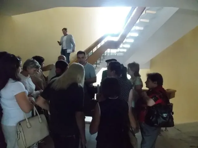 Матері та дружини військовослужбовців 5 батальйону Прикарпаття пікетували ОДА (Фоторепортаж) — фото 8