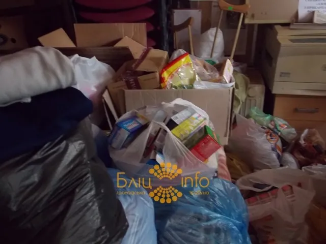 Волонтери продовжують збирати допомогу бійцям на схід (Фоторепортаж) — фото 2