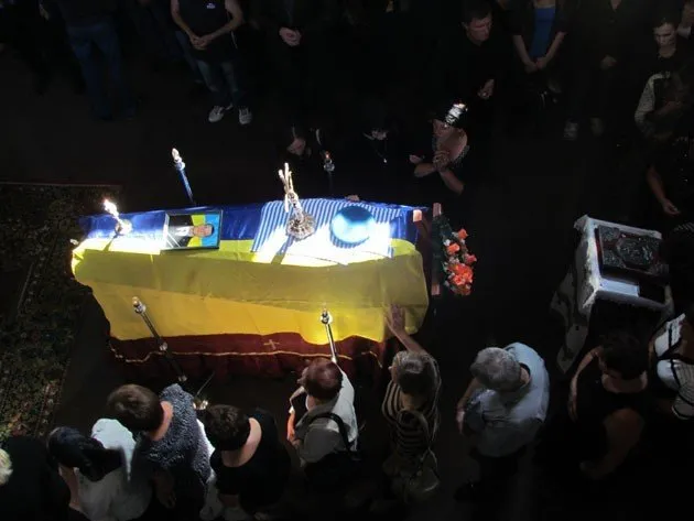 В останню путь провели 19-річного бійця ВДВ Павла Ліщинського (Фоторепортаж) — фото 8