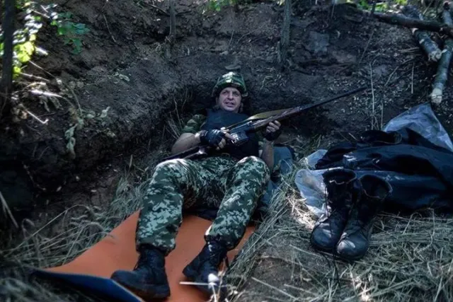 Колишній прикарпатський чиновник воює на Донбасі (Фото) — фото 3