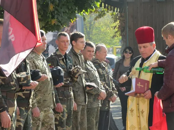 «Правий сектор» поїхав воювати на Схід (Фото) — фото 3