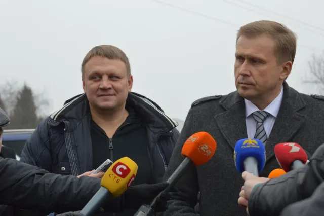 В Івано-Франківську вулиця Набережна офіційно відкрита для проїзду автотранспорту (Фоторепортаж) — фото 1