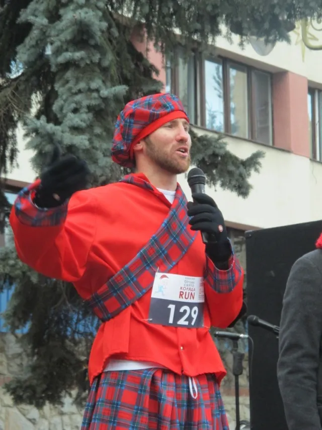 В Івано-Франківську відбувся зимовий новорічно-різдвяний забіг «Коляда Run» (Фоторепортаж) — фото 10