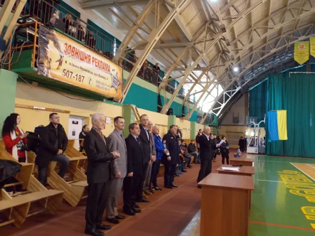 Сьогодні стартував вже традиційний дитячо-юнацький турнір з міні-футболу «Прикарпатське Різдво» (Фото) — фото 1