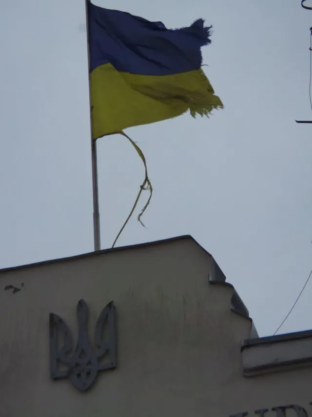 Руслан Коцаба звинувачує міський суд та прокуратуру у нарузі над державним прапором (Фото) — фото 2