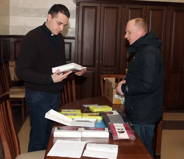 Архиєпархія надала «Айдару» сучасну систему комп’ютерного забезпечення — фото 1