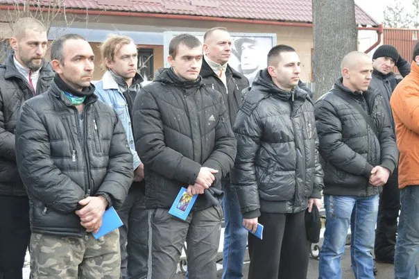 45 мобілізованих франківців відправились на військові навчання (Фоторепортаж) — фото 7