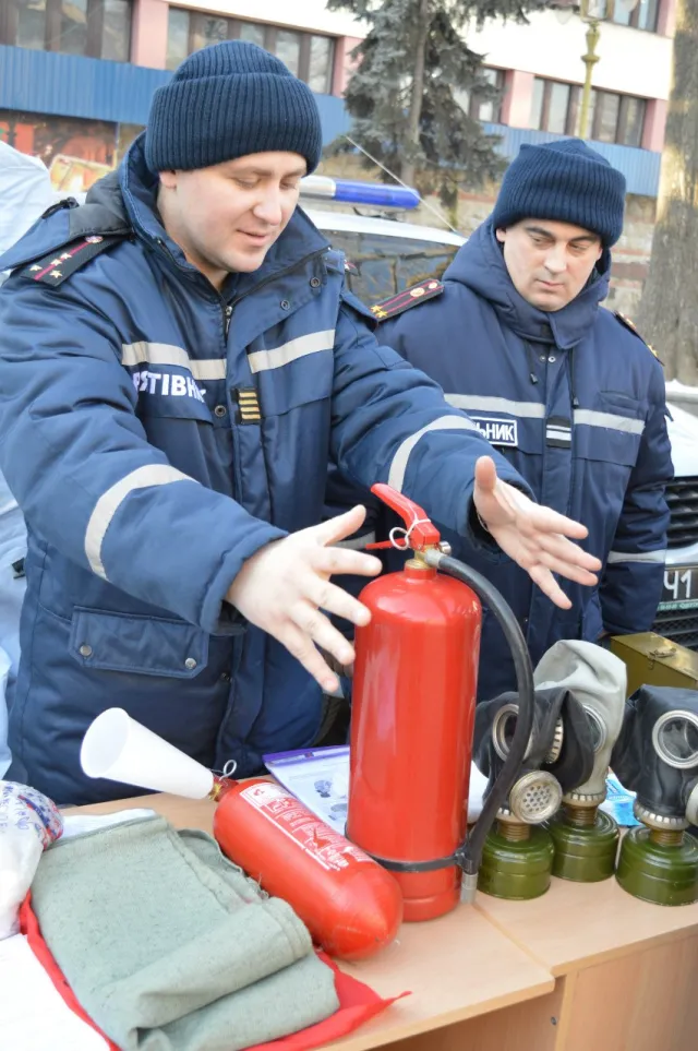 Іванофранківців навчали, як поводитись в надзвичайних ситуаціях (Фоторепортаж) — фото 2