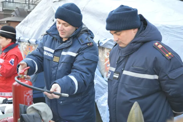 Іванофранківців навчали, як поводитись в надзвичайних ситуаціях (Фоторепортаж) — фото 3