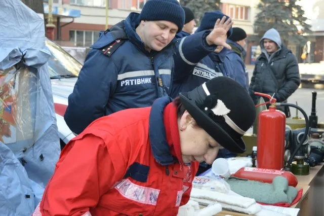 Іванофранківців навчали, як поводитись в надзвичайних ситуаціях (Фоторепортаж) — фото 10