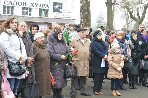 В Івано-Франківську встановили анотаційну дошку загиблому в АТО майору Юрію Барану (фоторепортаж) — фото 1