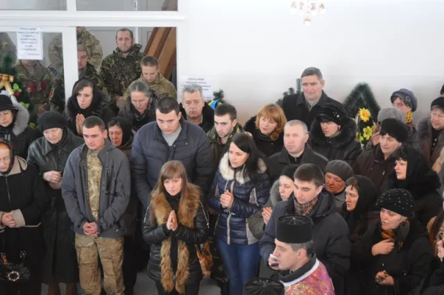В Івано-Франківську в останню путь провели Андрія Прошака (фото) — фото 12