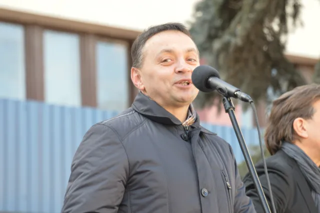 Ще не вмерла України... На Вічевому майдані виконали гімн України (фоторепортаж) + (відео) — фото 2