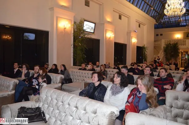 У Франківську відбувся аукціон, виручку від якого передадуть на допомогу бійцям АТО (фото) — фото 1
