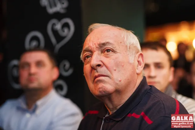 Директор «Вамбуду» обіцяє облаштувати зелену зону навколо озера  та радить шукати компроміси (фото) — фото 9
