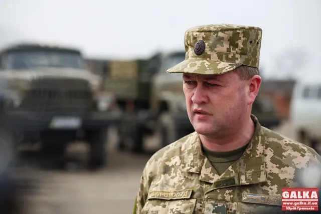 Директор скандального “Вамбуду”передав бійцям АТО три автомобілі — фото 5