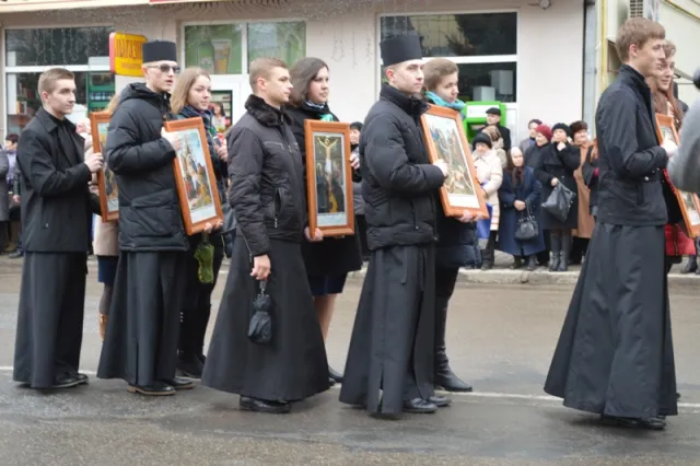 У Івано-Франківську відбулася Хресна Дорога (фото) — фото 1