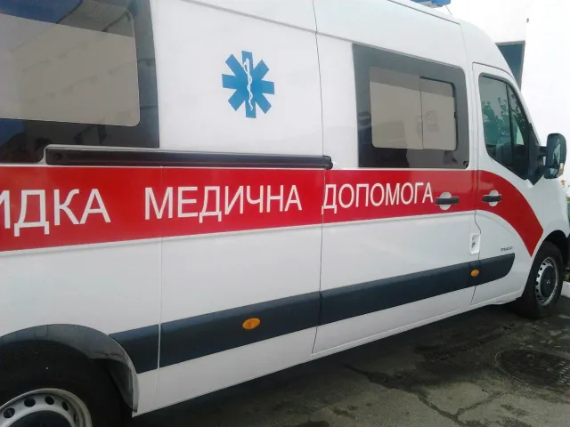 За гроші української громади Мюнхена придбали "швидку" для військових (фото) — фото 4