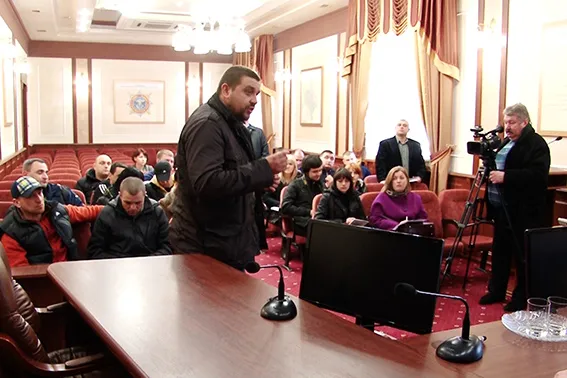 Міліція через два тижні прозвітує про свою роботу над справою побиття машин таксі (фото) — фото 3
